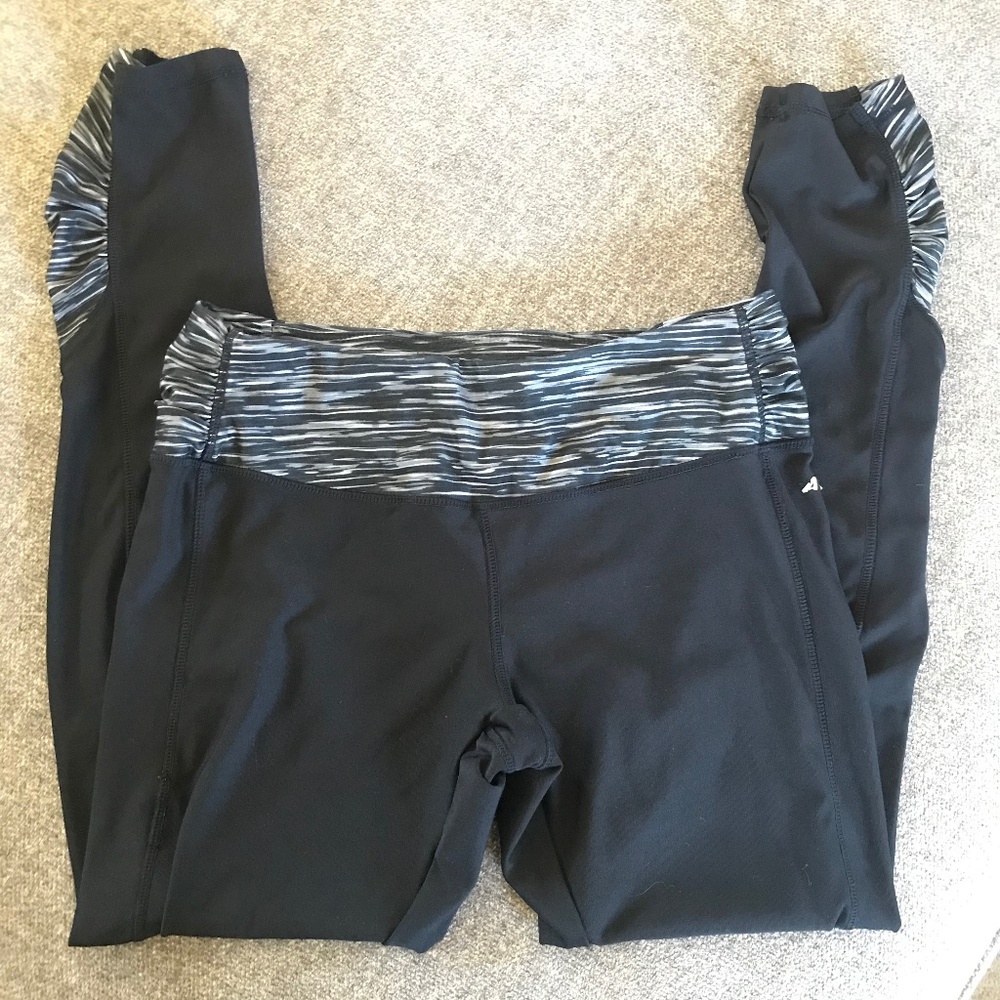 🎃5/$5!! Avia Leggings